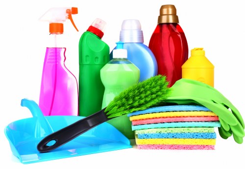 Waste handling and disposal procedures for cleaning service
